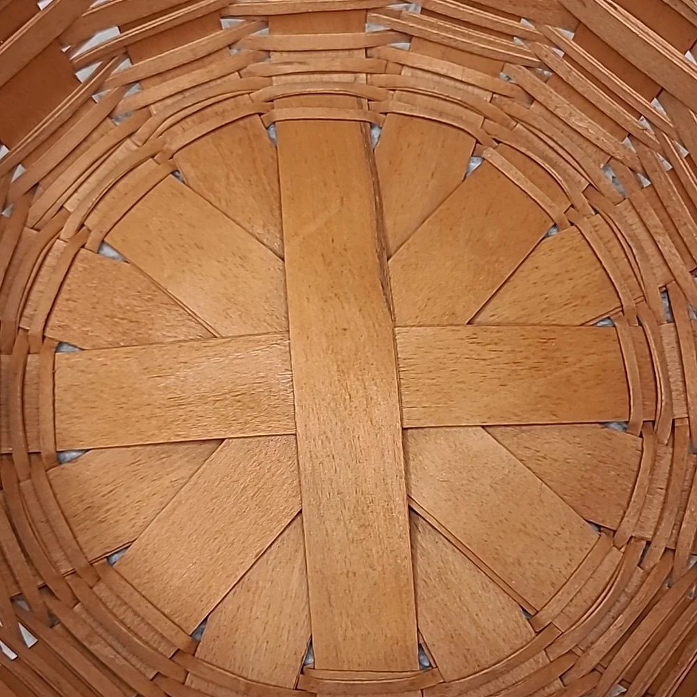 Longaberger Vintage 1997 Classic Darning Basket 15504 with Insert